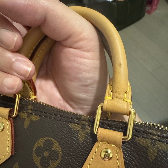 Louis Vuitton Nano Speedy - Picture 10 of 11